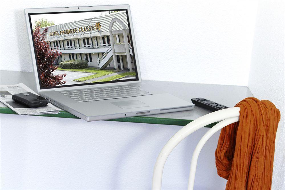 Premiere Classe Dreux Exterior foto